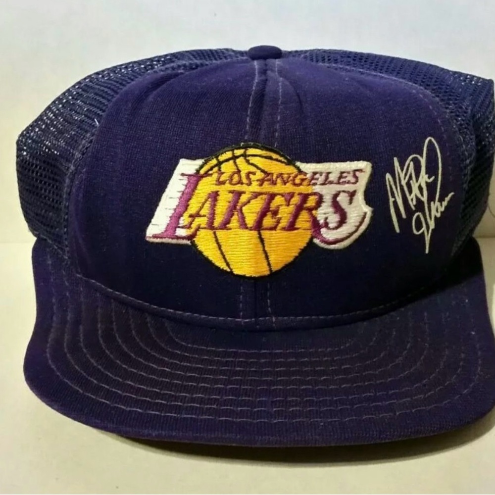 Vintage late 80s Lakers Magic Johnson Cap